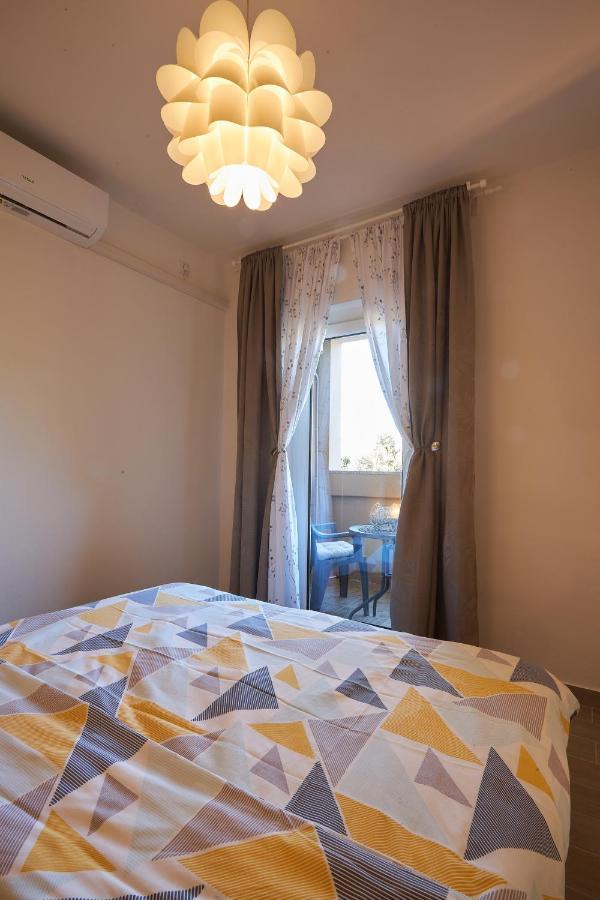 Apartment Yellow Porec Exterior photo